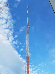 View of the top of a 1000 foot broadcast tower